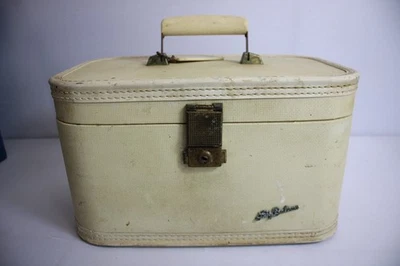 复古 OFF 白色 STARLINE LADY BALTIMORE 硬制烟囱火车盒 — 第 1/4 张图片