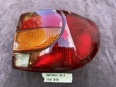 00 01 02 SATURN SL1 SL2 LADO DERECHO PASAJERO CONJUNTO LUZ TRASERA Foto 1 de 2