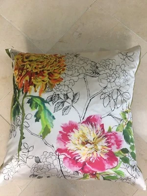 Travesseiro decorativo botânico Designer's Guild Sibylla Fuschia - 20 x 20 - Imagem 1 de 4