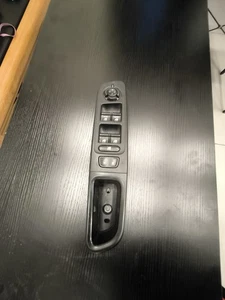 2016 JEEP RENEGADE M-JET 1.6 DIESEL MK1 FRONT RIGHT DRIVER SIDE WINDOW SWITCH - Picture 1 of 3