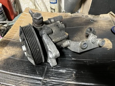 2011 BMW 328i Power Steering Hydraulic Pump Power Steering OEM - Image 1 of 4