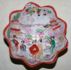 Vintage Japan orientalisch asiatisch 3-beinig schöne handbemalte Schüssel Bonboniere - Bild 1 von 4