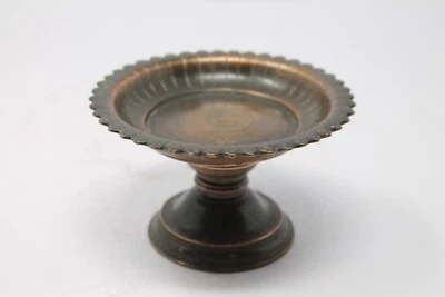 Plato sagrado religioso hindú de latón antiguo original en soporte NH6833 Foto 1 de 4