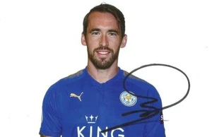 LEICESTER: CHRISTIAN FUCHS SIGNED 6x4 PORTRAIT PHOTO+COA - Picture 1 of 1