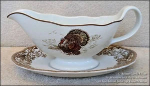 NEW WILLIAMS SONOMA PLYMOUTH TURKEY GRAVY BOAT W UNDER PLATE - THANKSGIVING - Picture 1 of 4
