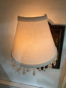 Leviton Night Light light Lamp plug in with white beaded shade - Picture 1 of 8
