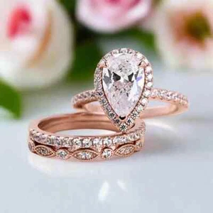Anello Set Sposa Fidanzamento Moissanite 3 Ctw Taglio Pera VVS1 Placcato Oro Rosa 14K - Foto 1 di 8