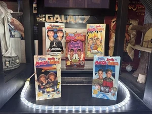 Mary-Kate And Ashley 90’s VHS Lot 5 Curse Of Thorn Mansion & Party Series VG+ - Picture 1 of 7