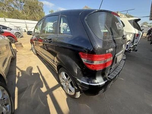 MERCEDES B CLASS W245 11/2005-06/2011 LEFT GUARD LINER REAR SECTION - Picture 1 of 12