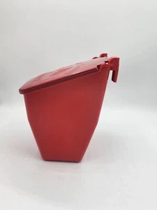 chicken feeders and waterers (6 Cups With Lid) - Picture 1 of 5
