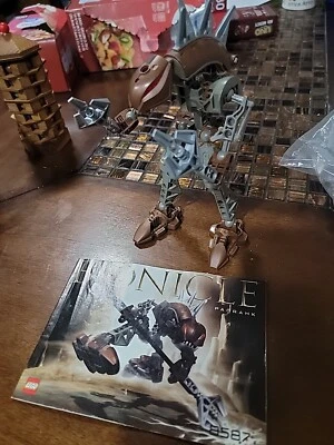 Vintage LEGO Bionicle 8587 Rahkshi Panrahk W/ Manual No Kraata No Staff#10 Piece - Image 1 of 4