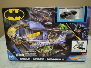 Mattel Hot Wheels DC Batcave Playset with Batman Character Car AWESOME!! NEW - Picture 1 of 13