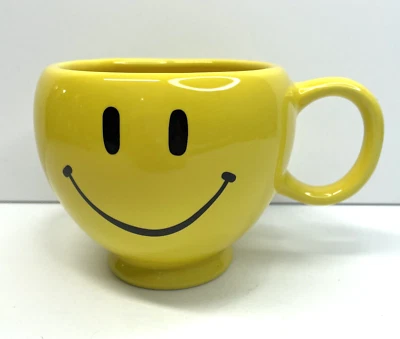 Taza de té de café cara sonriente feliz regalo Teleflora grande amarillo brillante Foto 1 de 4