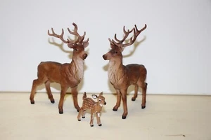 Figurines animaux Papo 2 cerfs + faon 2006 et 2017 - Imagen 1 de 7