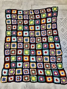 Handgefertigte Oma quadratisch gehäkelt afghanischer Überwurf Größe 58""x45"" Primärfarben Boho - Bild 1 von 4