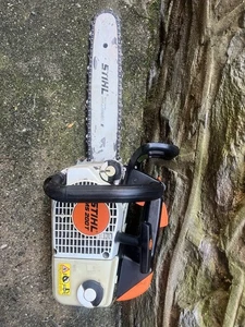 GENUINE STIHL MS 200T MS200T 020T PROFESSIONAL TOP HANDLE CHAINSAW W/ 14" BAR - Picture 1 of 5
