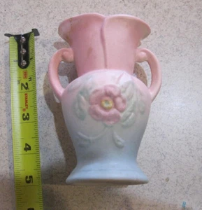 Hull Vase.  #517-4 3/4"  Dogwood.  From Mid 1940's.  Some damage. - Picture 1 of 6