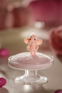 Micro crochet pink elephant miniature animal: elephant decor, animal lover gift - Picture 1 of 5