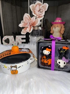 NEW Sanrio Hello Kitty Black Cat Halloween Brie Baker & Salt & Pepper Shakers - Bild 1 von 10