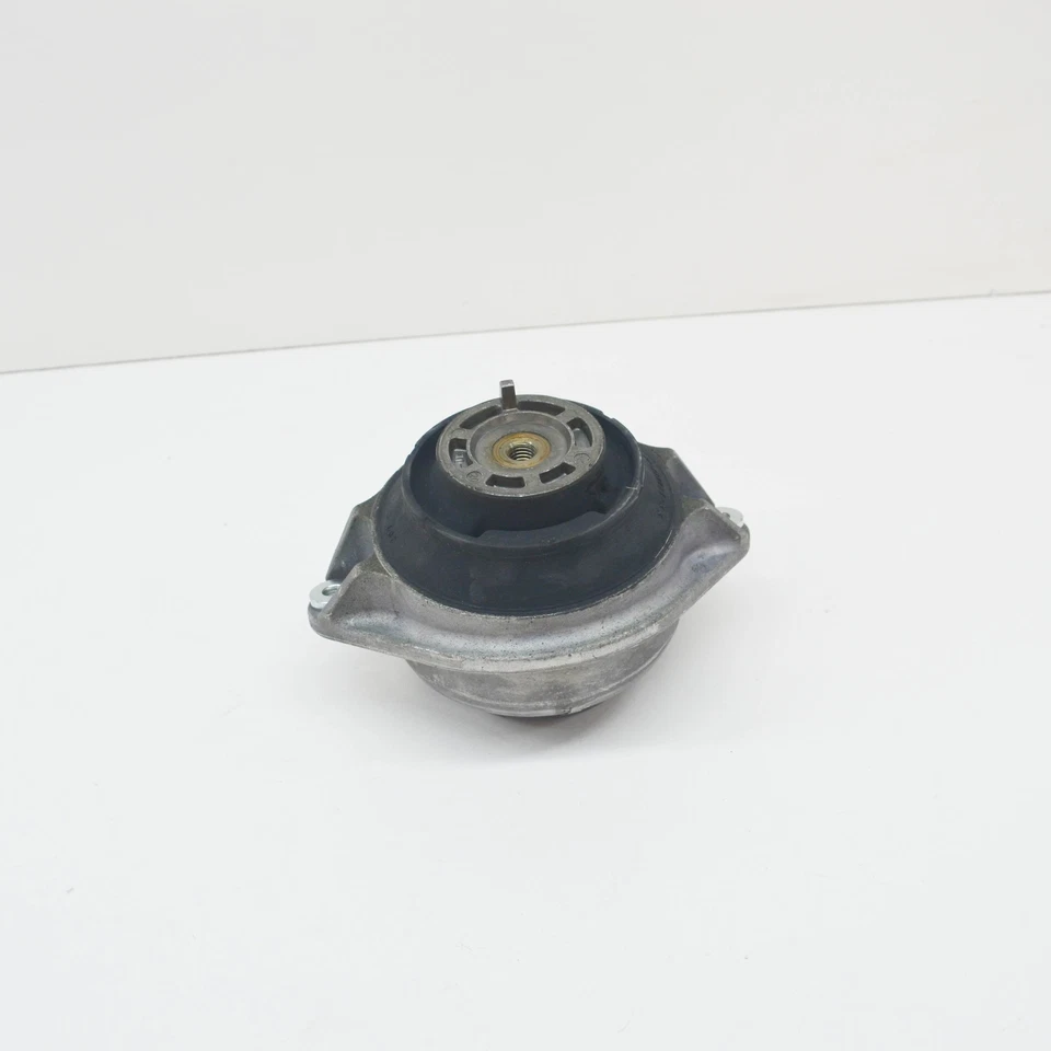 MERCEDES-BENZ S-CLASS W140 Engine Mount A1402402217 NEW GENUINE - Image 1 of 4