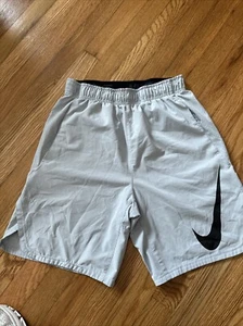 Nike Basketball Shorts Herren S Dri-Fit Big Swoosh grau Jacquard Skate Gym Workout - Bild 1 von 5