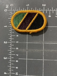 United States Army Special Operations Support Command Oval Patch SOSC Airborne - Picture 1 of 2