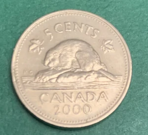 Moneda circulada de níquel sin logotipo Canadá 2000 5 centavos - Imagen 1 de 2