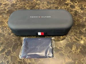 Tommy Hilfiger Hard Sun Glasses Case & Cleaning Cloth - Picture 1 of 2