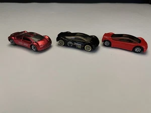 Hot Wheels 2 Audi Avus Quattro & 1 Matchbox Audi Avus Quattro - Picture 1 of 19