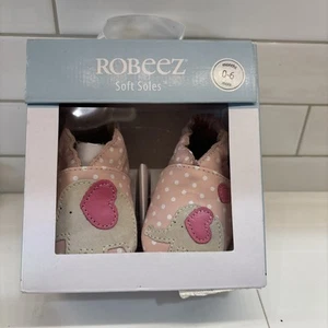 Robeez weiche Sohlen 0 bis 6 Monate rosa Elefant Leder Krippe Schuhe neu im Karton - Bild 1 von 6