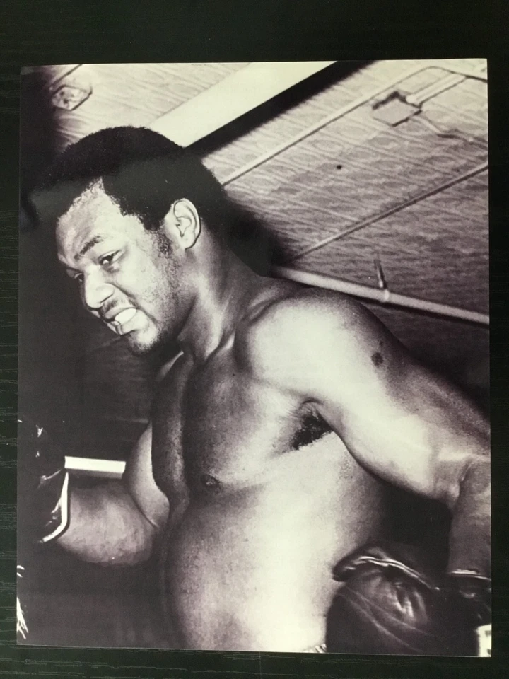 Ken Norton Boxer 10 x 8 Black and White Photograph - Image 1 of 1