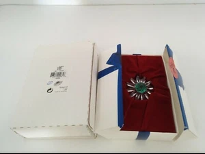 SWAROVSKI CRYSTAL SCS RENEWAL GIFTS GREEN MAGUERITE FLOWER, MADE IN AUSTRIA, NIB - Picture 1 of 7