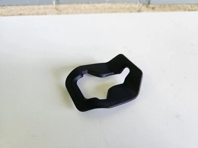2005-2009 Land Rover LR3 Rear hatch interior plastic latch cover upper liftgate - Image 1 of 4