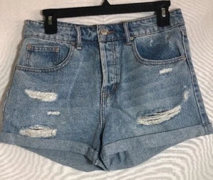 Pantalones cortos de mezclilla para mujer Forever 21 desgastados talla 27 - Imagen 1 de 6