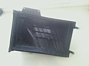 2006-2008 BMW 750i 750Li E65 E66 ~ RIGHT INTAKE AIR FILTER BOX ~ BOTTOM - Picture 1 of 4