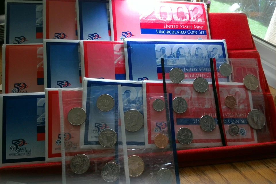 LOT of 6 Sets 2002 U.S. Uncirculated Sets P and D - Image 1 of 1