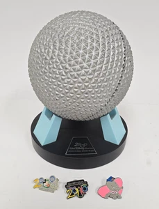 Statua Walt Disney World 2000 EPCOT Astronave Terra Celebra il Futuro - Foto 1 di 9