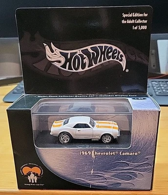 Chevrolet Camaro 1969 Hot Wheels 100 % Debbie Chisholm Memorial con pilotos reales Foto 1 de 4