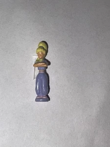 Polly Pocket Medaillon I dream of Jeannie Puppe ~ lila Hose - Bild 1 von 2