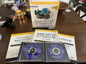AutoCAD LT For Windows 95 Software Online Companion Resources 2xCD With Key - Afbeelding 1 van 7