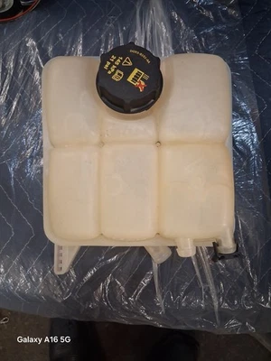 Ford Focus 2013 2014 depósito de refrigerante Foto 1 de 4