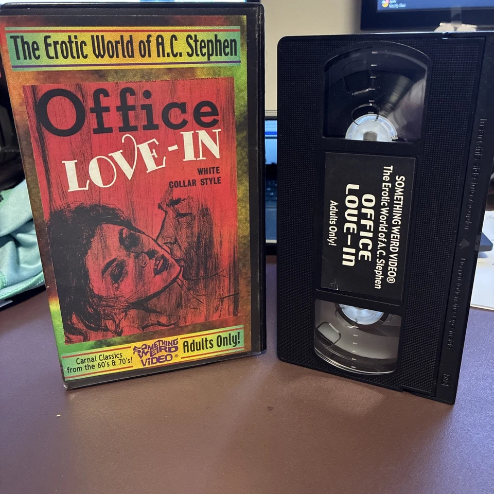 Something Weird Video VHS Office Love-In D1 - Immagine 1 di 2