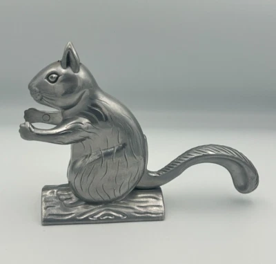 Cascanueces de metal de aluminio fundido NorPro Davy Crackit The Squirrel de colección Foto 1 de 4