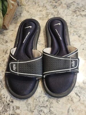Женские удобные шлепанцы сандалии шлепанцы Nike размер 8 черные - Изображение 1 из 4