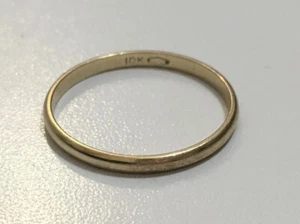 10K Solid Yellow Gold Plain Engagement ￼Wedding Band Ring Women’s ￼Size 7.75 - Picture 1 of 13