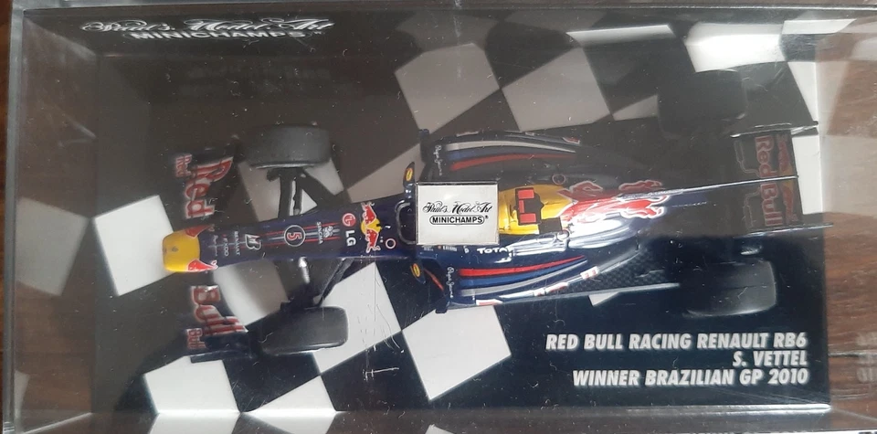 MINICHAMPS RED BULL RB6 WINNER GP BRASILE 2010 VETTEL - LIMITED EDITION - Immagine 1 di 4