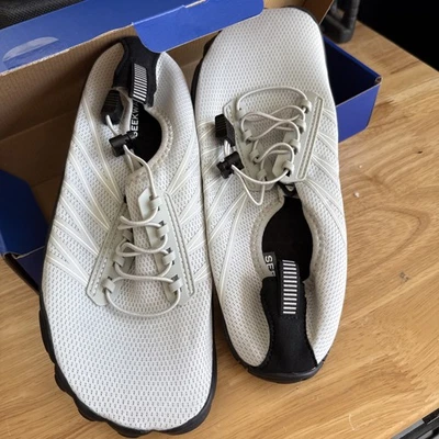 SEEKWAY Water Shoes Adult Quick-Dry Aqua Sock Barefoot Swim Size 40 - Image 1 of 4