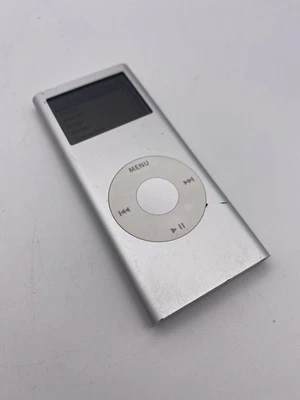 Apple iPod Nano 2nd Generation Silver - 4GB Model A1199 - Working Order - Image 1 of 4