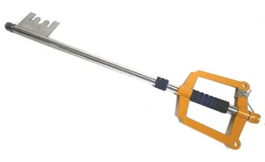 KINGDOM HEARTS Key Blade Sword 1:1 - Picture 1 of 3
