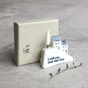 Ostindien Ich wünschte, du lebst nebenan Haus auf Hügel Geschenkbox Andenken süß - Bild 1 von 2